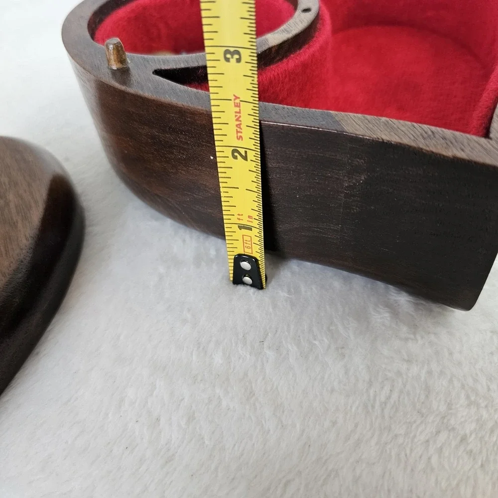 Beautiful Vintage Wooden Heart Shaped Musical Jewelry Box Plays Music